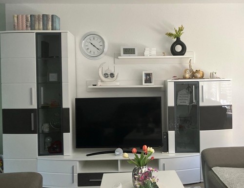 Moderne wohnwand mit - moderne, tv-board